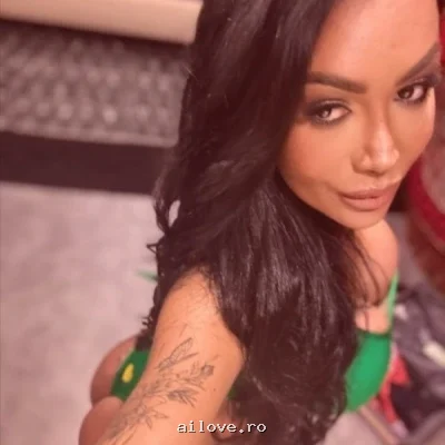 Adriana2359, 22 ani