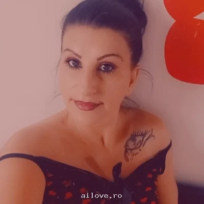 Alaine, 33 ani