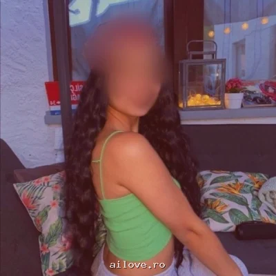 Analy, 43 ani