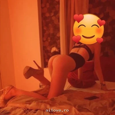 Avramsilvia, 44 ani