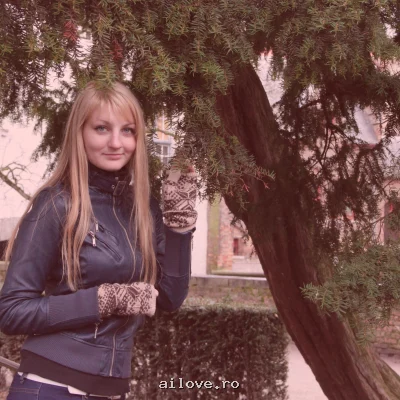 Belllaaaa, 43 ani