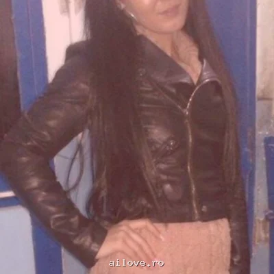 Bluvia, 29 ani