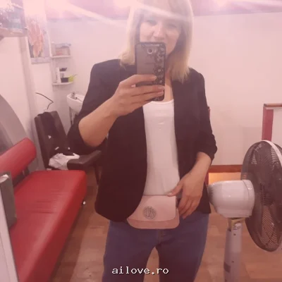 Camee, 23 ani
