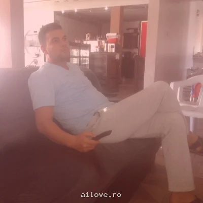 Carbonela, 43 ani
