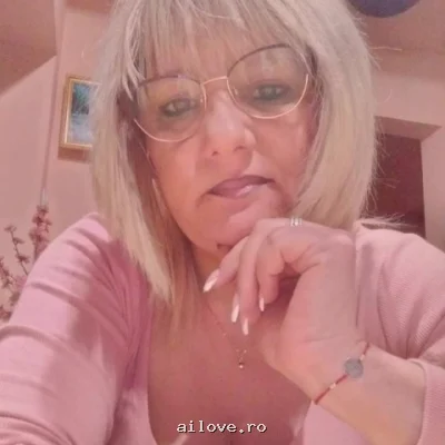 Carmen27, 29 ani
