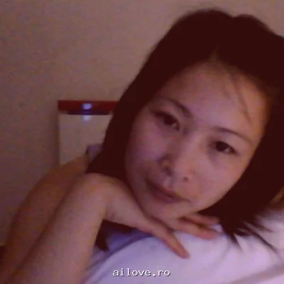 Claudia, 43 ani