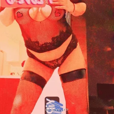 Elenaelena, 22 ani