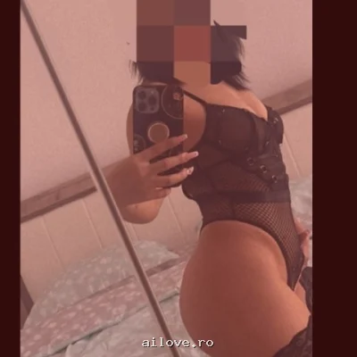 Emnuelle, 38 ani