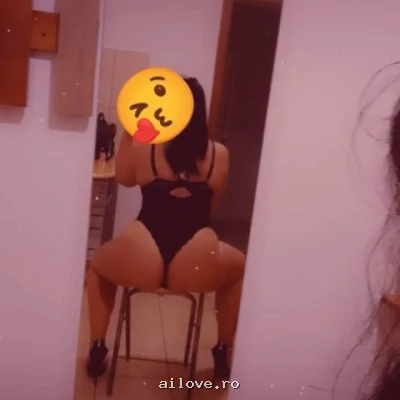 L29iara, 42 ani