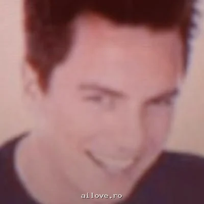 Lovetobe, 40 ani