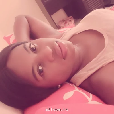 Lylyanaa, 39 ani