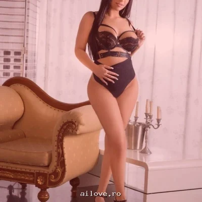 Marylove, 33 ani