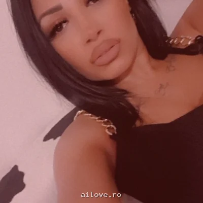 Mimi777, 36 ani
