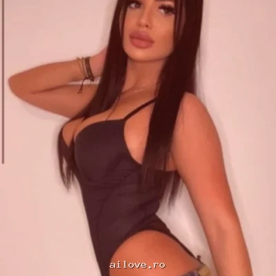 Monica007, 41 ani