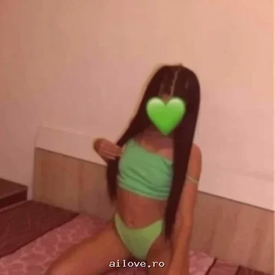 Monique_moni, 21 ani