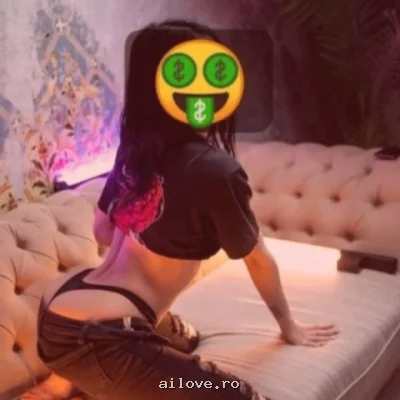 Mony, 22 ani