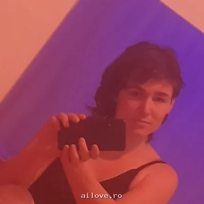 Onecontiwalt, 28 ani