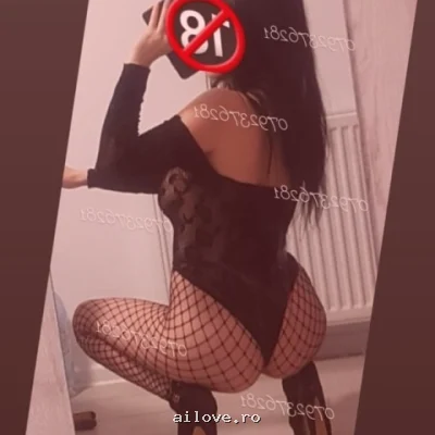 Ralucaa01, 43 ani