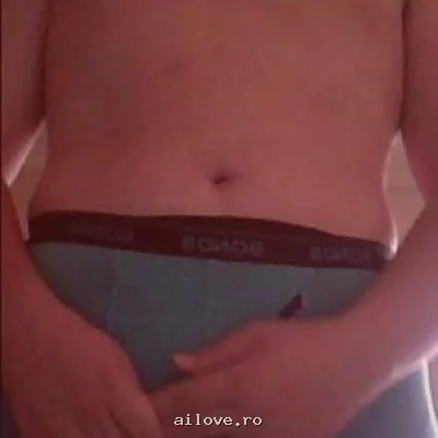 Robert2307, 33 ani