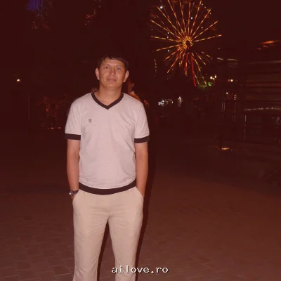 Yoty07, 35 ani